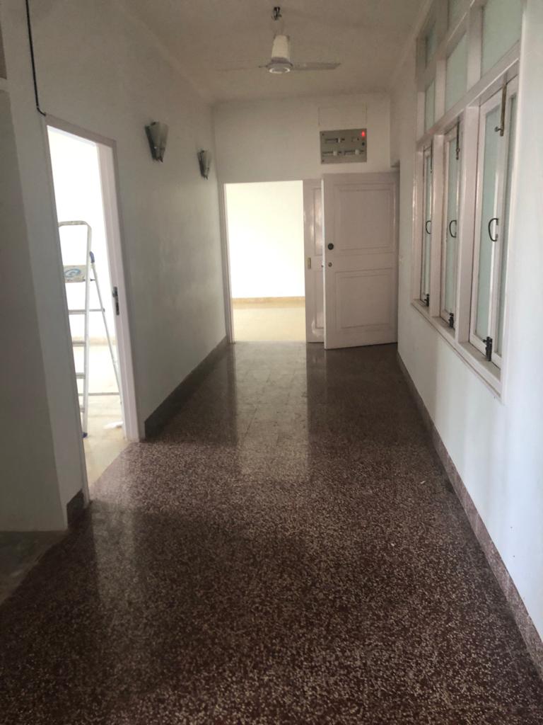 2½ BHK Un Furnished in Shyam Niwas , Breach Candy